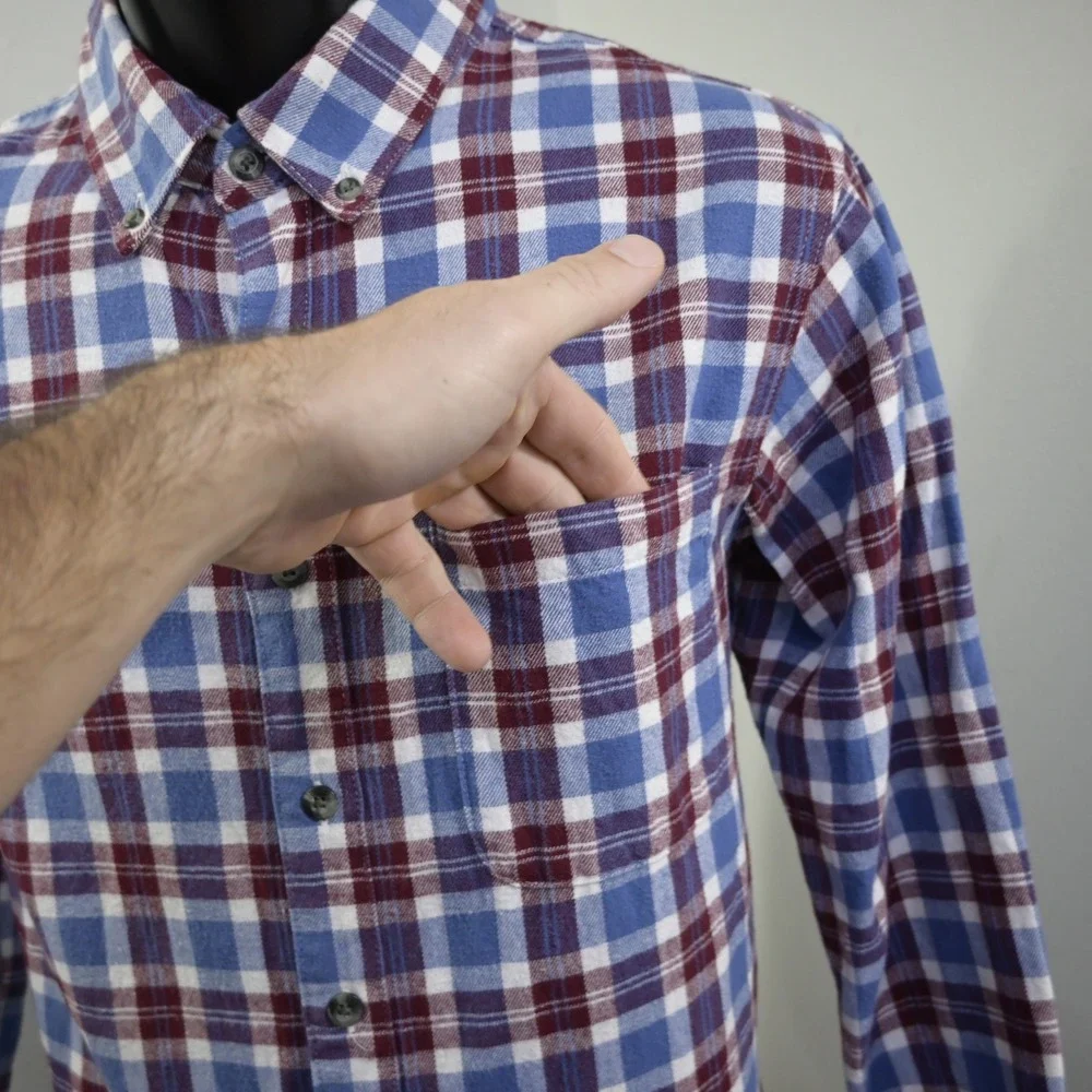 Magellan Outdoors Flannel Button Up Mens M Classic Fit Blue Red Plaid Pocket